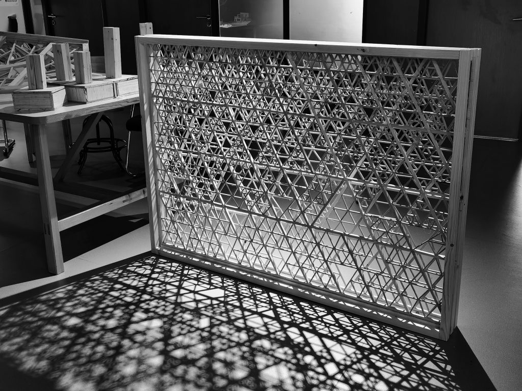 永利学生探索建筑设计中的复杂几何图形