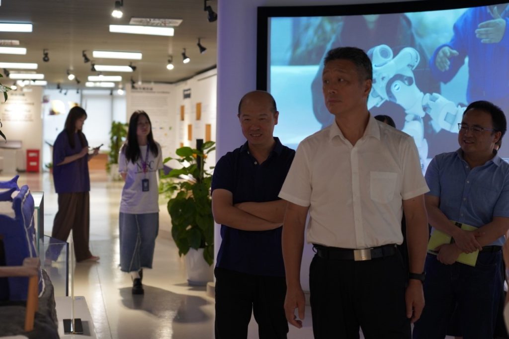 江苏省产业技术研究院/长三角国创中心领导团队来访永利集团yl6809官网