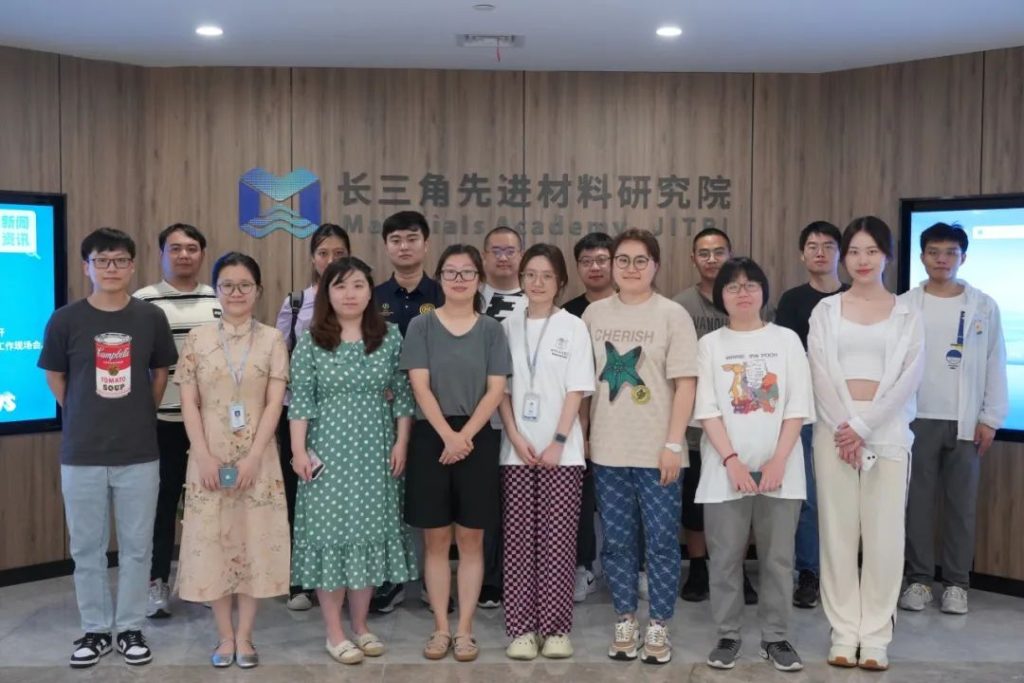 倾听心声 助力成长—永利-集萃学院举办硕博士生座谈会活动