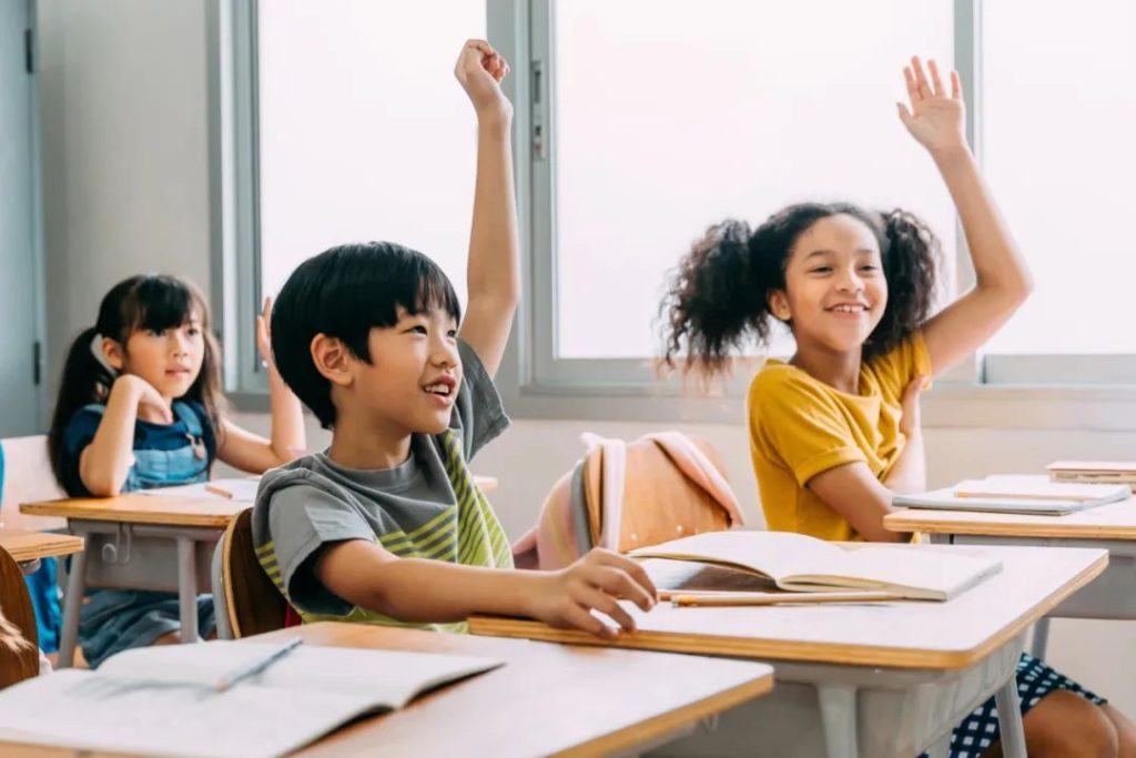 永利学者研究表明：参加课外兴趣班未必能使幼儿领先他人