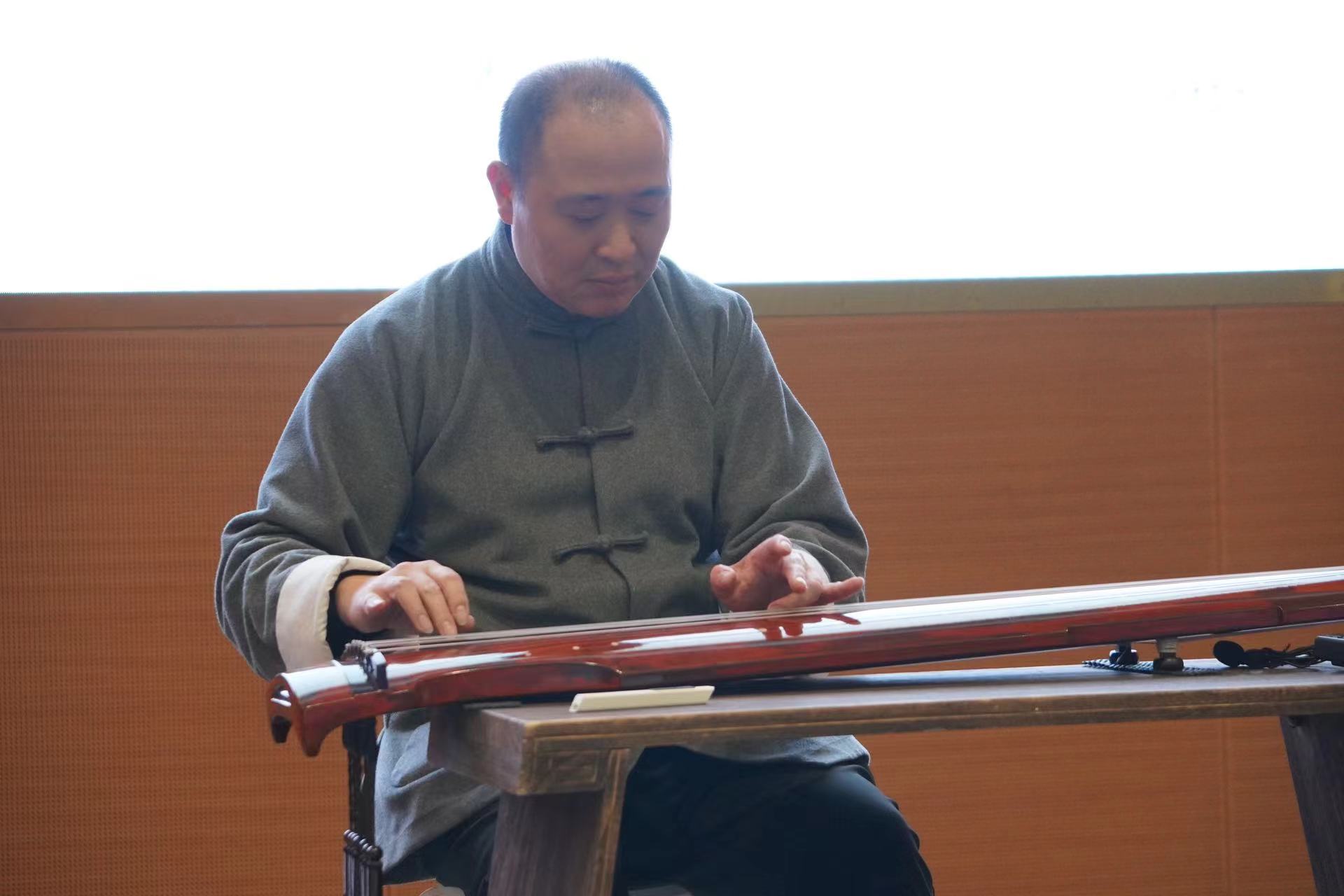 姑苏非遗进永利：第一堂课从古琴开始