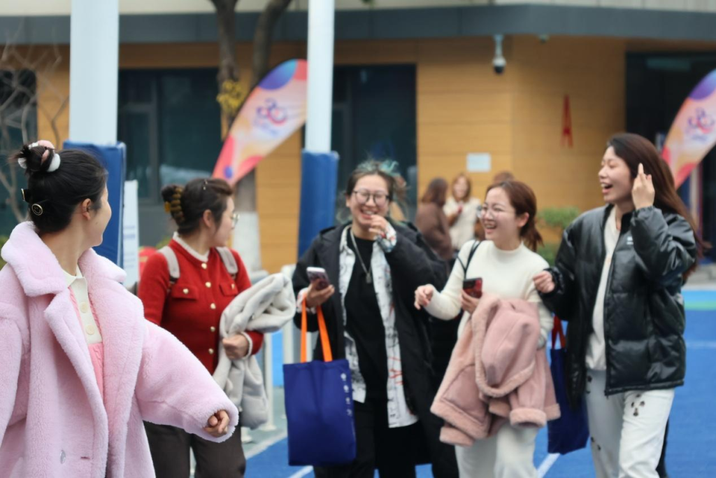 永利未来教育学院师生参访上海耀中外籍人员子女学校