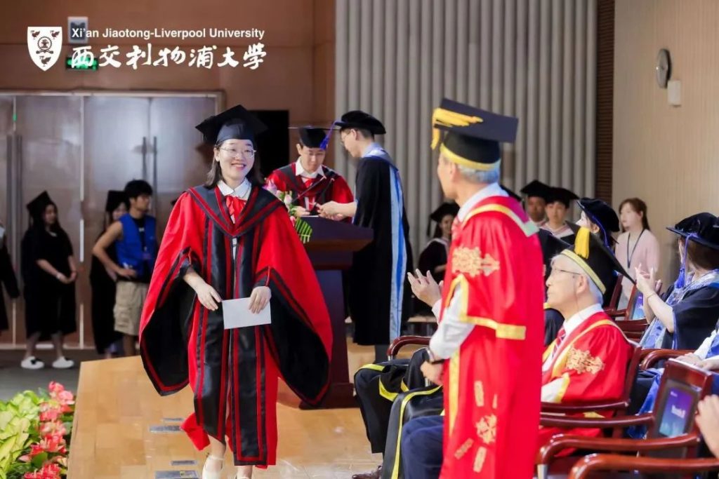 永利-集萃学院首位博士毕业生：产业联培助力她不断开启人生新篇章