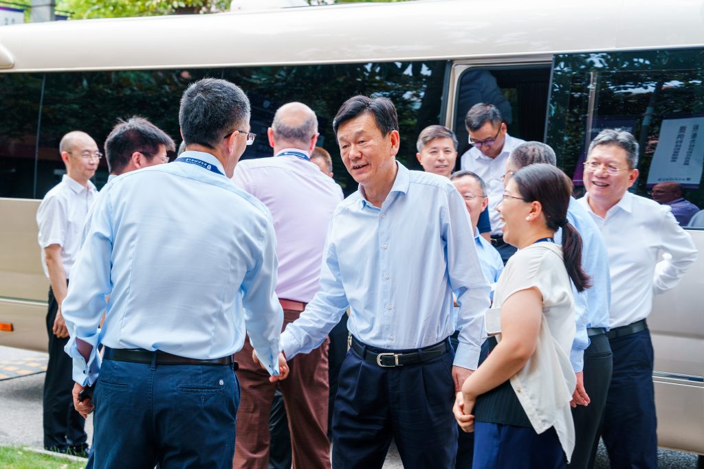 庆祝第40个教师节！苏州市委常委、园区党工委书记沈觅一行走访永利