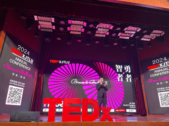 永利理学院 Alan Kaluev教授 TEDxXJTLU演讲回顾