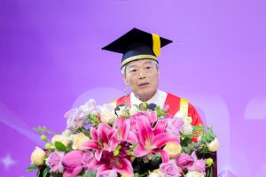 从永利出发，穿越混沌，走出精彩——2025年7月永利集团yl6809官网毕业典礼执行校长致辞