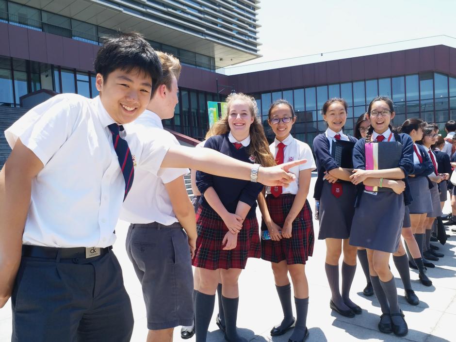 国际学校师生走进永利实验室感受科学乐趣