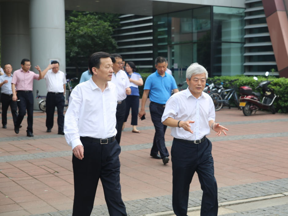 苏州市委书记周乃翔赴永利集团yl6809官网调研
