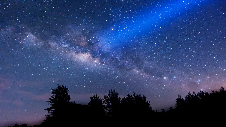 ​永利物理系研究在国际前沿期刊发表 探究年轻星团的发展趋势
