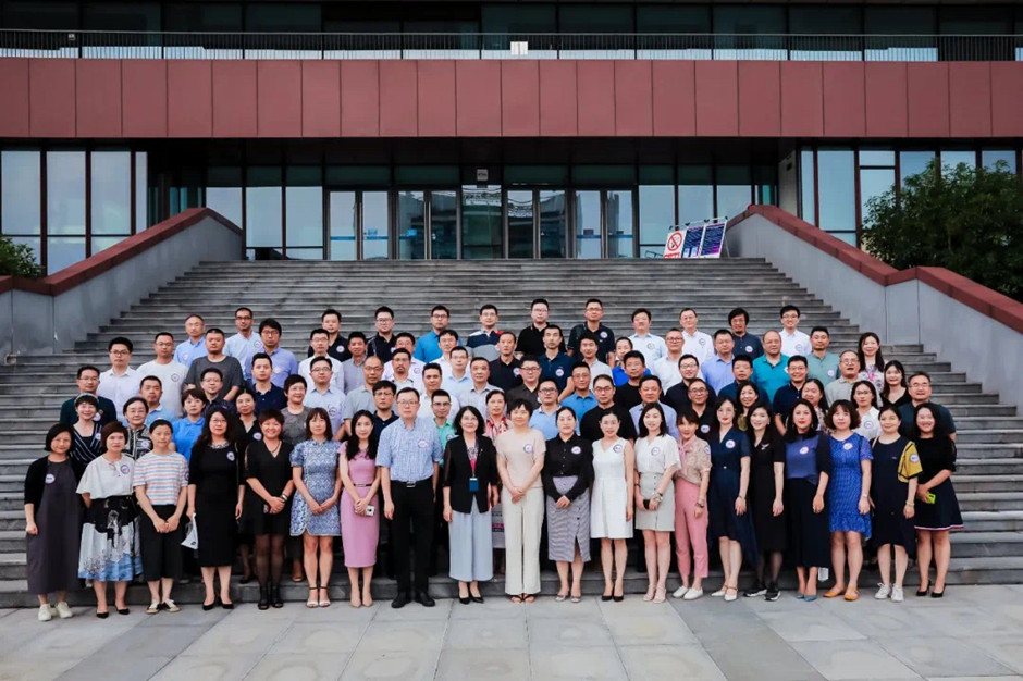 第二届永利校外导师科研或实践项目启动仪式在永利举办  310名学生成功入选