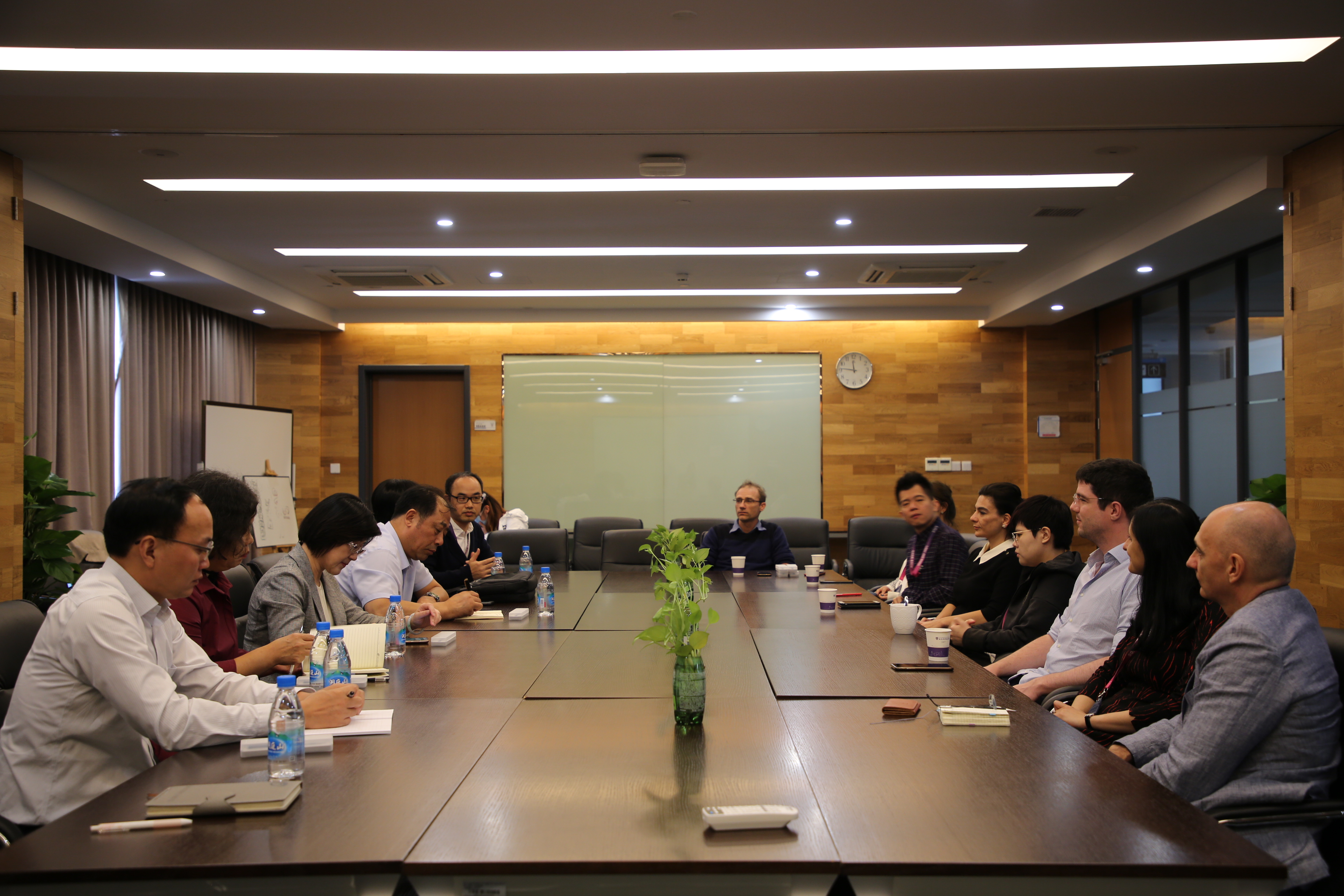 扬州大学新闻传播学院代表团访问永利人文社科学院